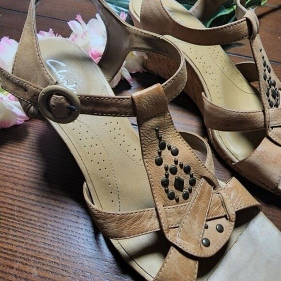 Clarks T-Strap Light Brown Embellished Cork Wedge Upper Heels  Sandals - Picture 8 of 9